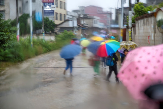 乡村雨季