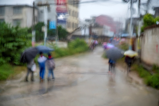 乡村雨季