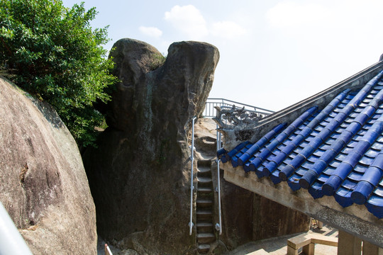 福建厦门鼓浪屿日光岩景区仙脚桶