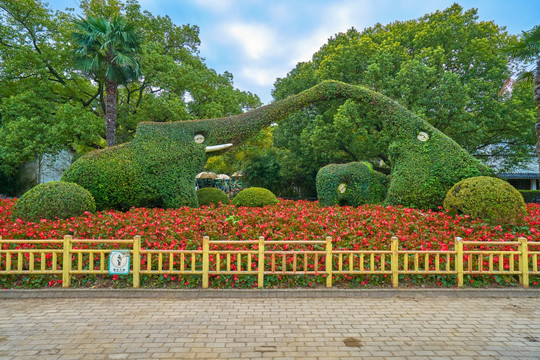 大象造型植物雕塑