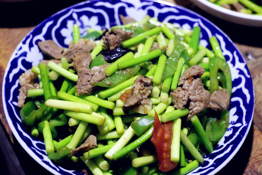 蒜苔炒肉