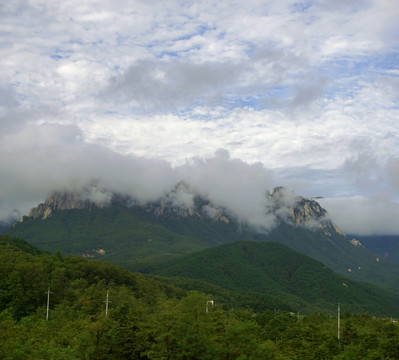 韩国雪岳山远景接图