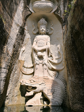 大佛寺景区 滴水穿石