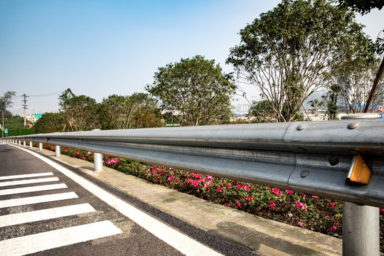 高速公路护栏