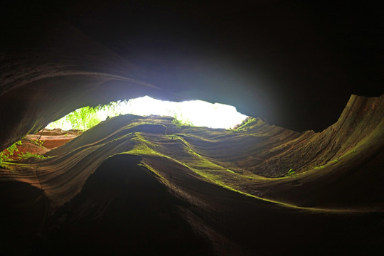 甘泉雨岔大峡谷