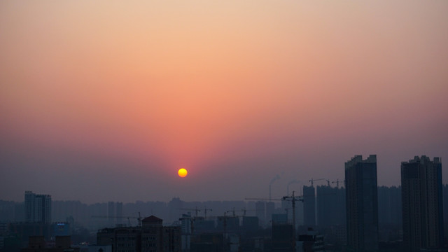 郑州城市建筑雾霾