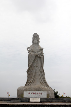 凤山和平颂女神像
