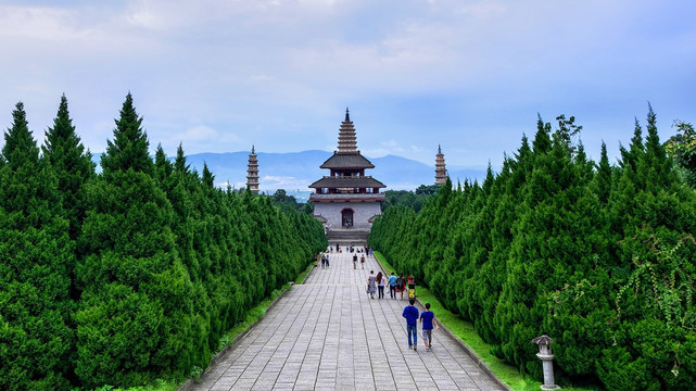 大理崇圣寺三塔及钟楼