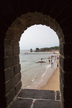 秦皇岛山海关老龙头景区箭窗