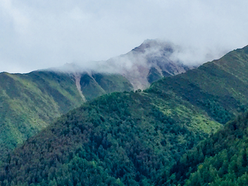 群山