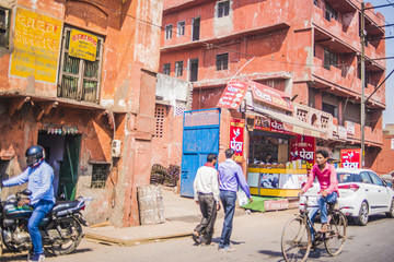 多彩的印度街景