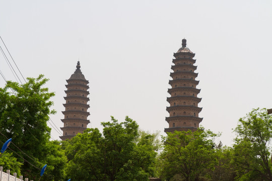 山西太原永柞寺双塔