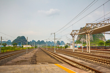 桂林阳朔站站台