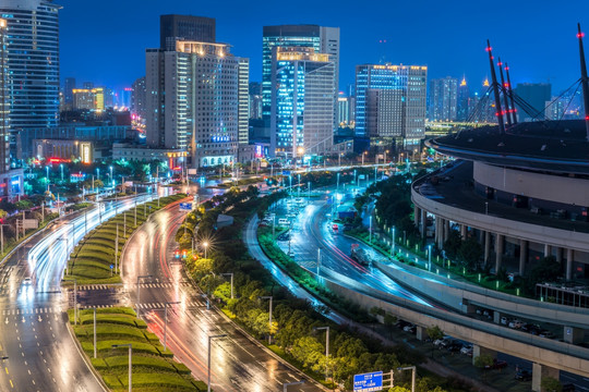 繁华郑州都市的夜景