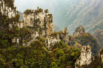 巍巍狼牙山