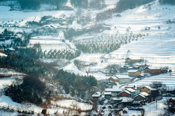 长白山中的小山村