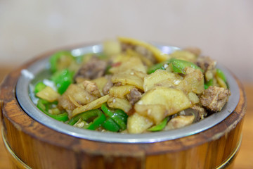 土豆烧鸡饭