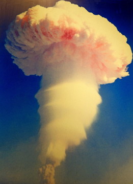氢弹爆炸蘑菇云