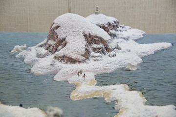 微缩景观海岛雪景