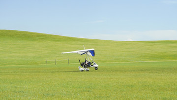 草原三角翼飞行器