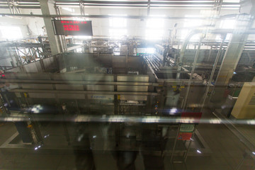 青岛啤酒博物馆自动化啤酒装酒机