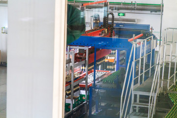 山东青岛啤酒博物馆自动捆箱机