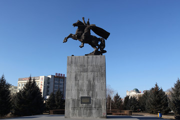 雕塑抗俄英雄