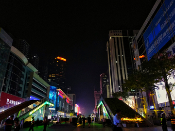 华强北赛格电子市场夜色风景