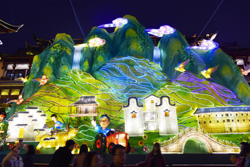 上海豫园灯会的山水画