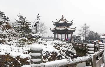 雪中黄鹤楼