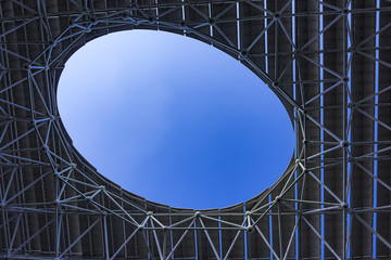 钢结构顶棚椭圆形天窗设计