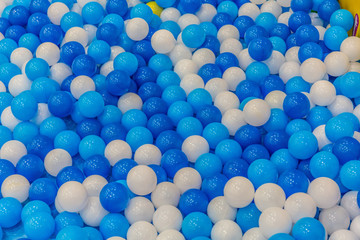 蓝色海洋球