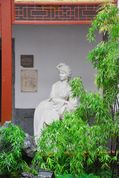 李香君雕像