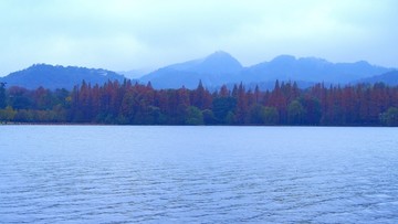 烟雨西湖秋景