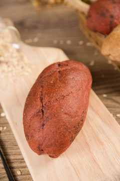 红米红豆粗粮烘焙欧包面包