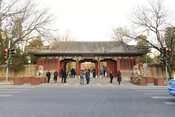 北京大学西门