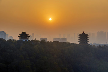 湖北武汉黄鹤楼夕照