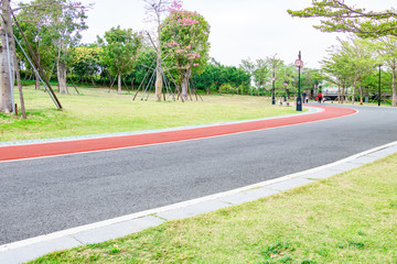 公园跑道路面