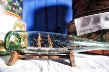 玻璃瓶中的荷兰帆船