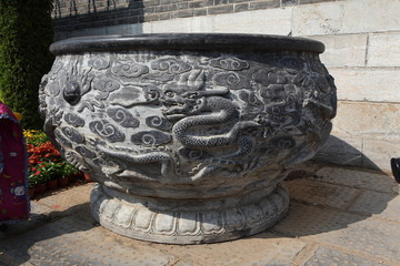 石雕大水缸