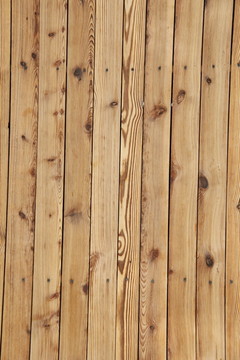 竖条松木木板墙