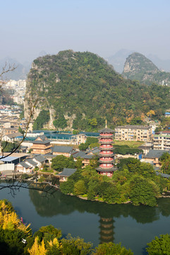 叠彩山风景