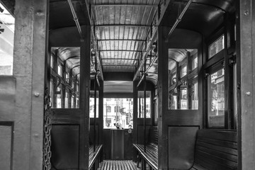 老上海鐺鐺車內景黑白
