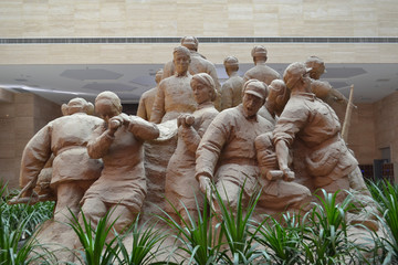抗战雕塑场景
