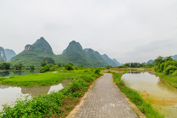 遇龙河