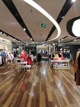 女装店