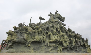 蒙古騎兵戰(zhàn)場奔馳雕像蒙古騎兵戰(zhàn)