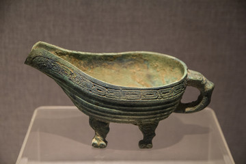 洛陽(yáng)博物館西周環(huán)帶紋銅匜