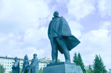 列宁像雕塑