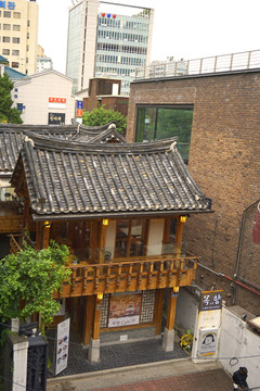 首尔仁寺洞三吉市场韩屋餐厅